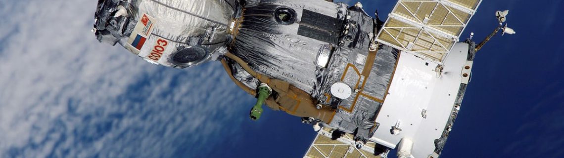 satellite-soyuz-spaceship-space-station-41006-min